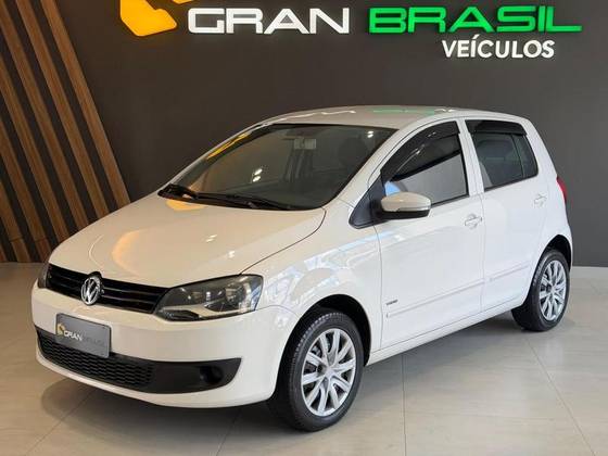 VOLKSWAGEN FOX 1.6 MI 8V FLEX 4P AUTOMATIZADO VOLKSWAGEN FOX 1.6 MI 8V FLEX 4P AUTOMATIZADO